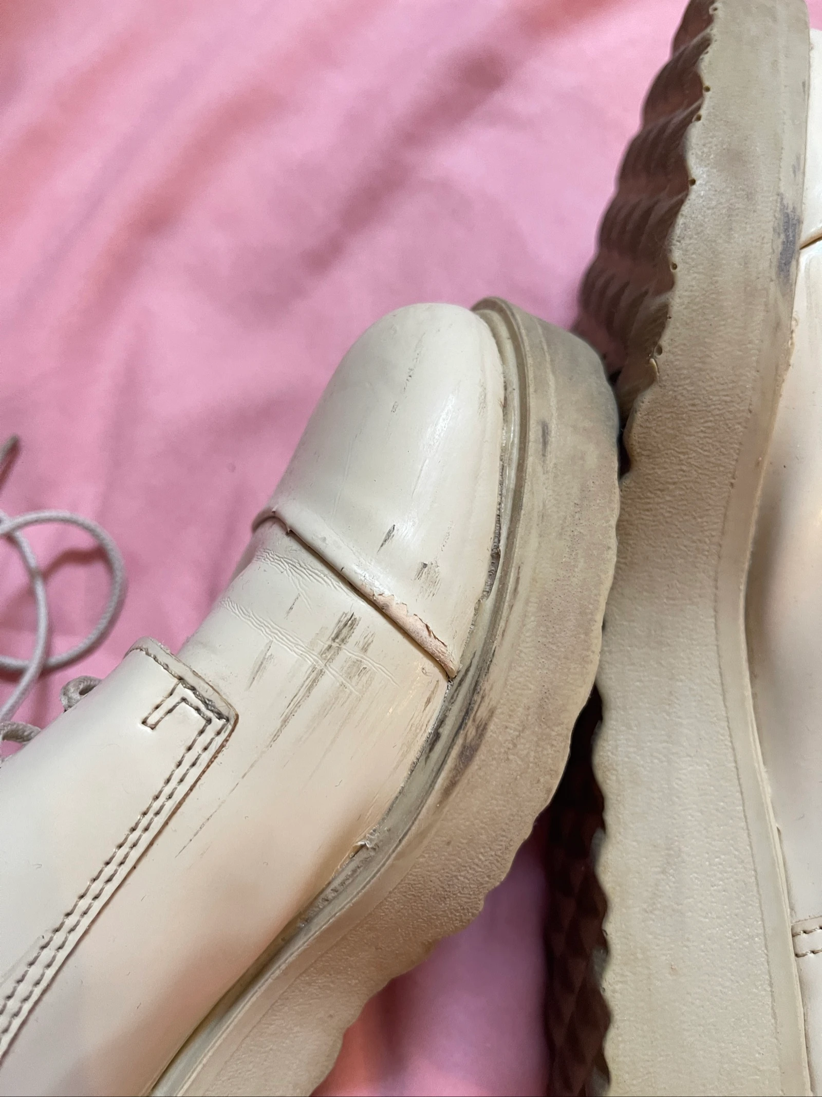 Shoes – photo 3